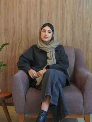 خانم منصوره اسدی