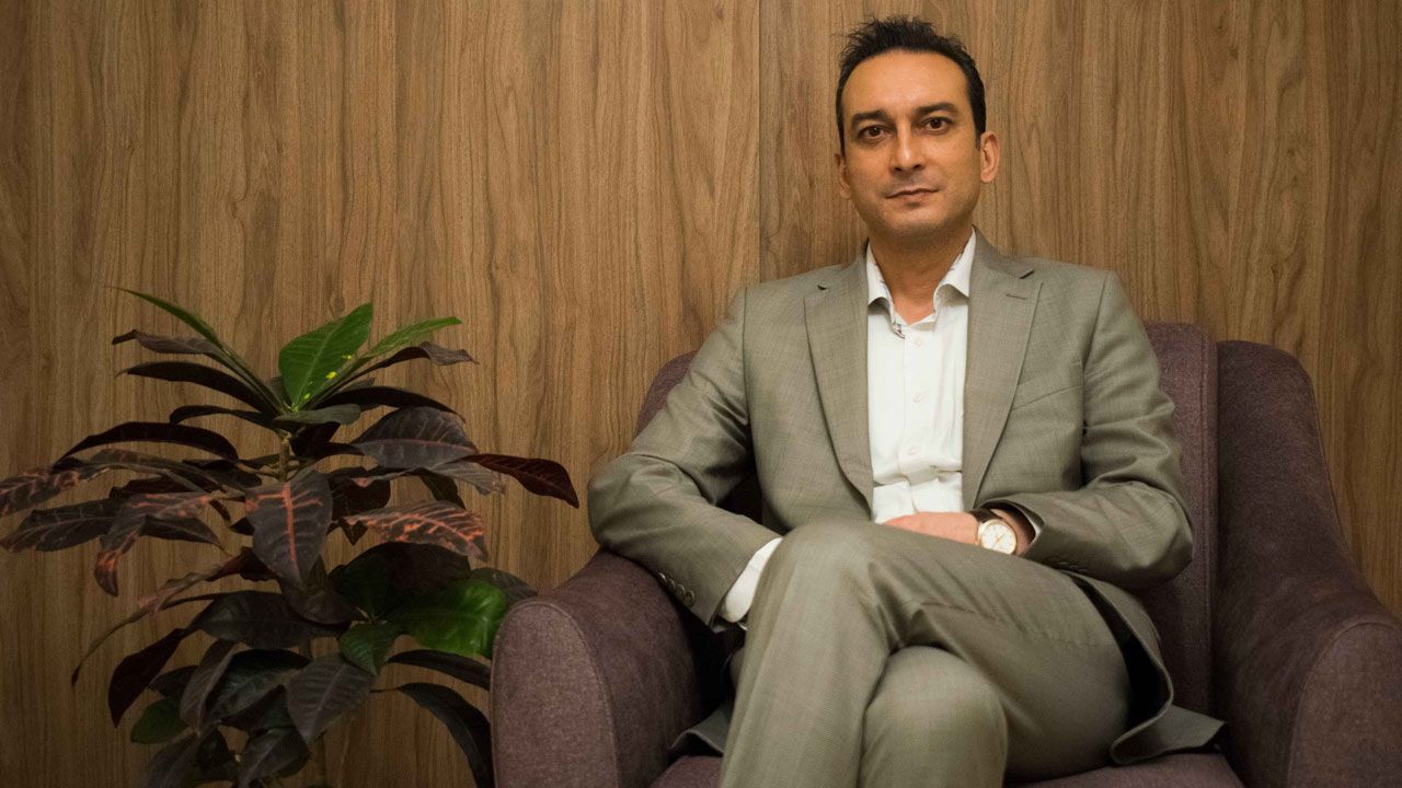 دکتر حسین نادعلی