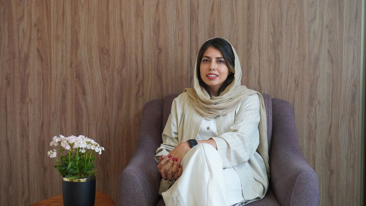 خانم فرناز رضائی