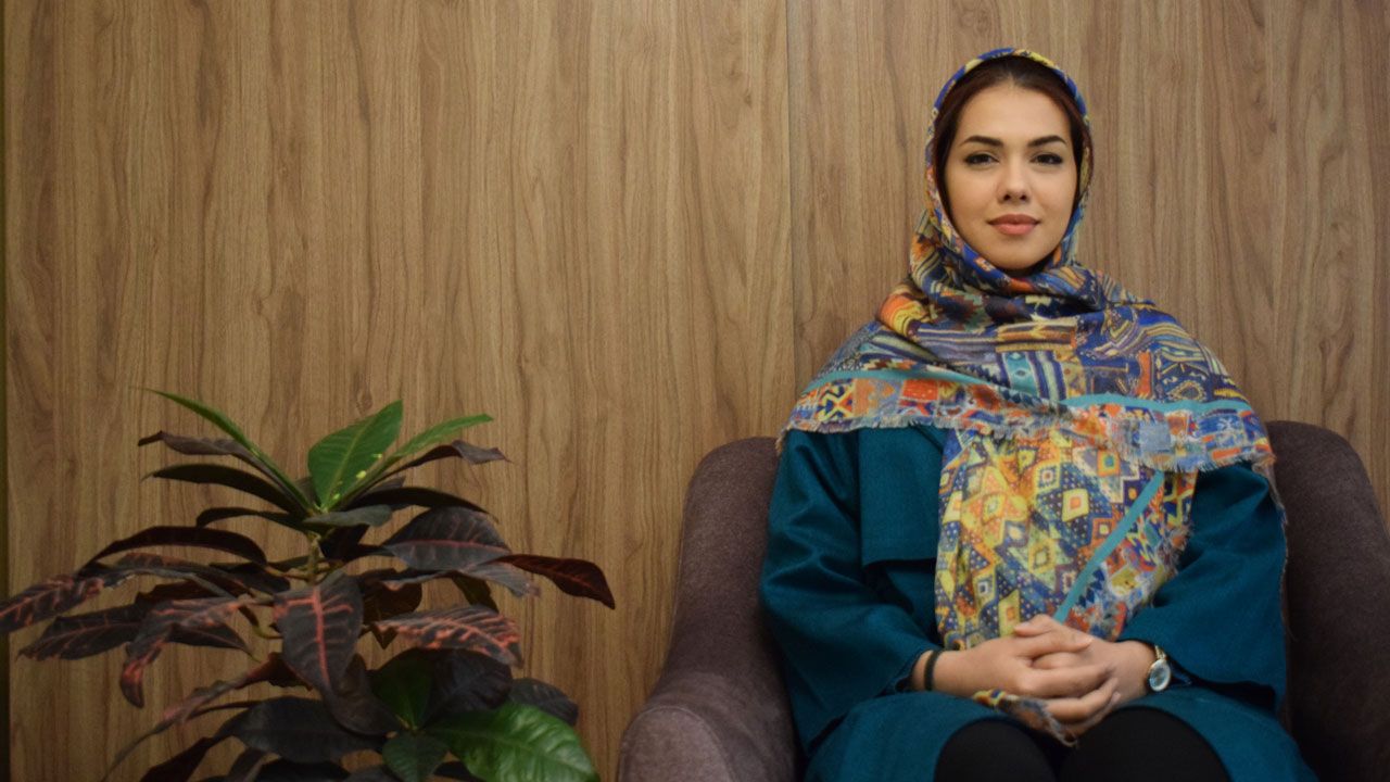 خانم آذین ناطقیان