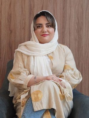 خانم فاطمه زیوری